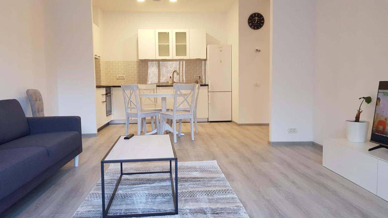 Apartmentsbnb828 Μπρασόβ Εξωτερικό φωτογραφία